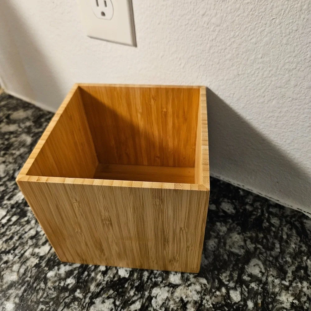 Teleflora Wooden Bamboo Storage Square Box‎